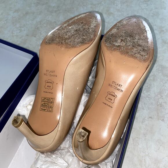 Stuart Weitzman Beige Patent Leather Sole Moody Round Toe Pumps Size 6M - Picture 12 of 12